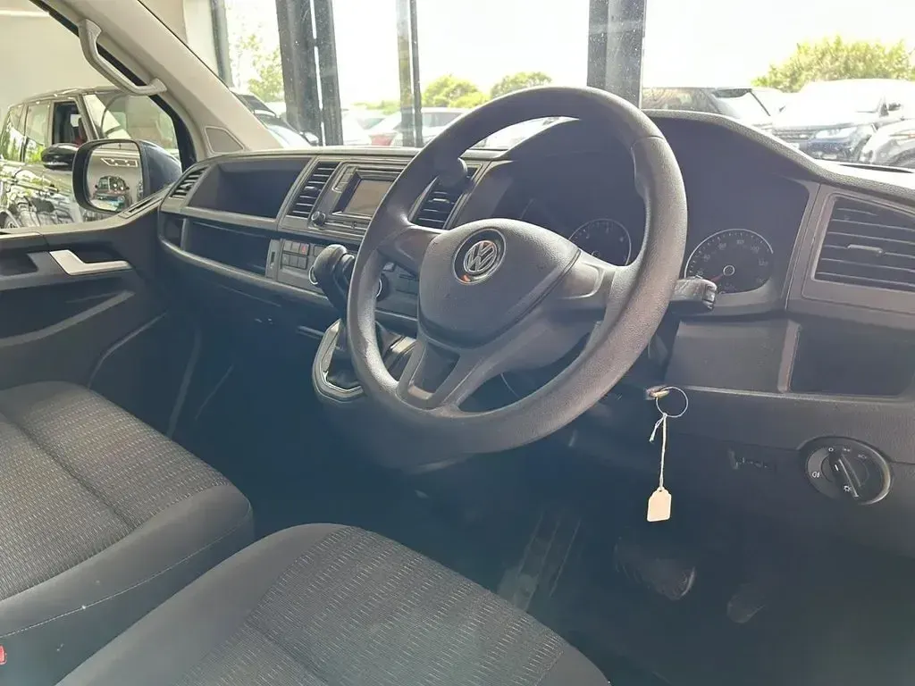 Used VW T6 SE 150 HP (110 kW) 2017 Blue Van