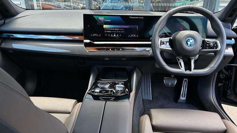 Used BMW i5 M Sport 246 kW (335 HP) 2025 Black