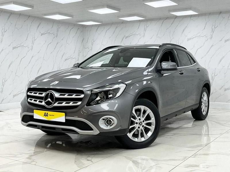 Used Mercedes GLA200 SE 156 HP (114 kW) 2018 Grey SUV