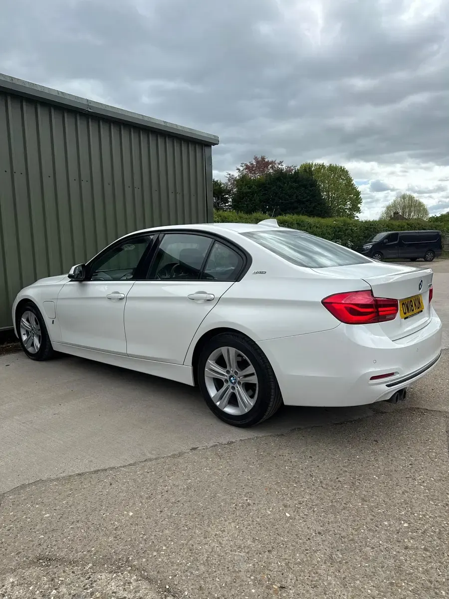 Used BMW 330e Sport Line 2018 White Sedan