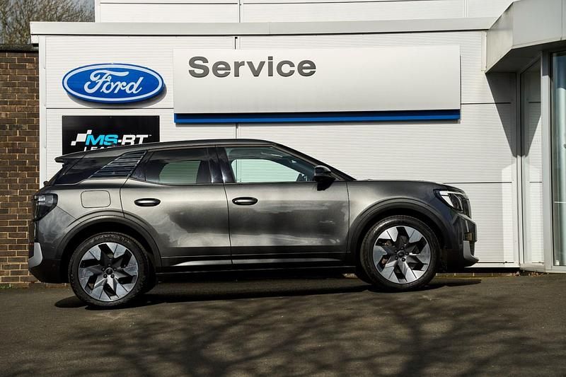 Begagnad Ford Explorer Extended Range 77 kW (105 HK) 2024 Grå SUV