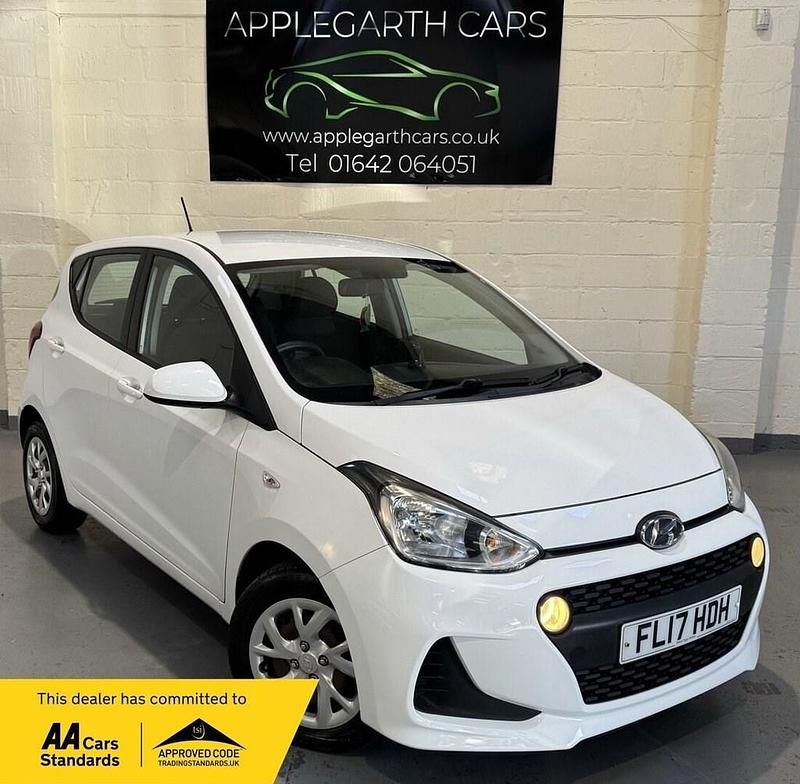 White Used 2017 Hyundai i10 SE Hatchback | £6,190 (Fair price) - Image 1/4