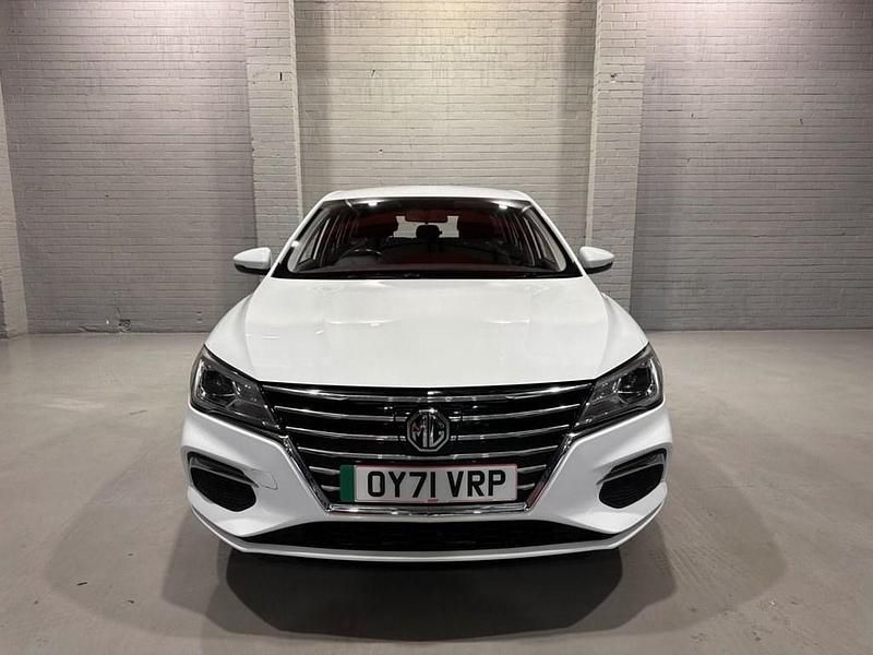 Used MG MG5 EV Excite 114 kW (156 HP) 2021 White Estate