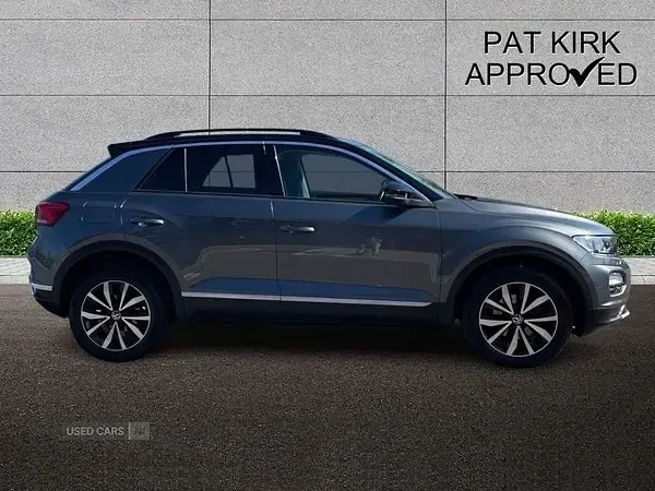 Begagnad VW T-Roc Design 150 HK (110 kW) 2021 Grå SUV
