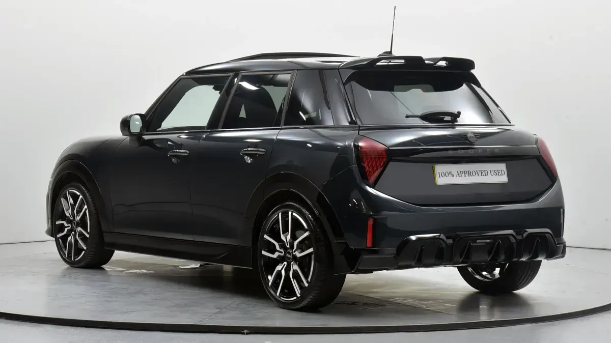 Used Mini Cooper Hatch 113 kW (154 HP) 2026 Grey Hatchback
