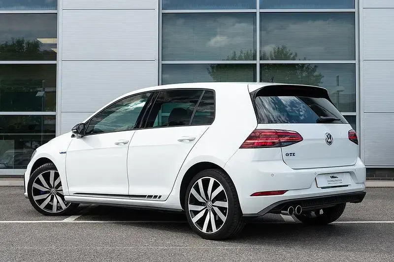 Used VW Golf VII Advance 204 HP (150 kW) 2018 White Hatchback