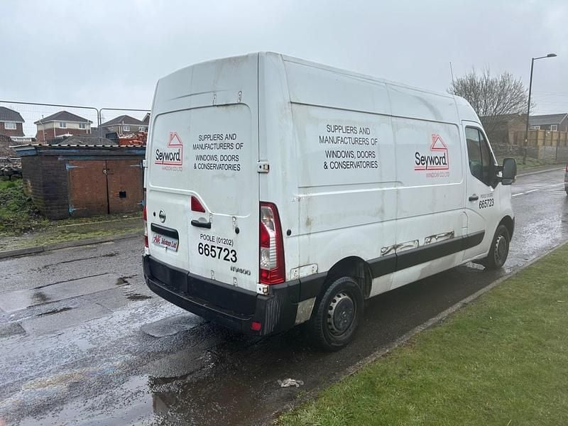 Used Nissan NV400 110 HP (80 kW) 2017 White Van