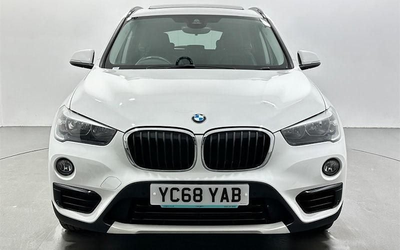 Used BMW X1 Sport Line 140 HP (102 kW) 2019 White SUV
