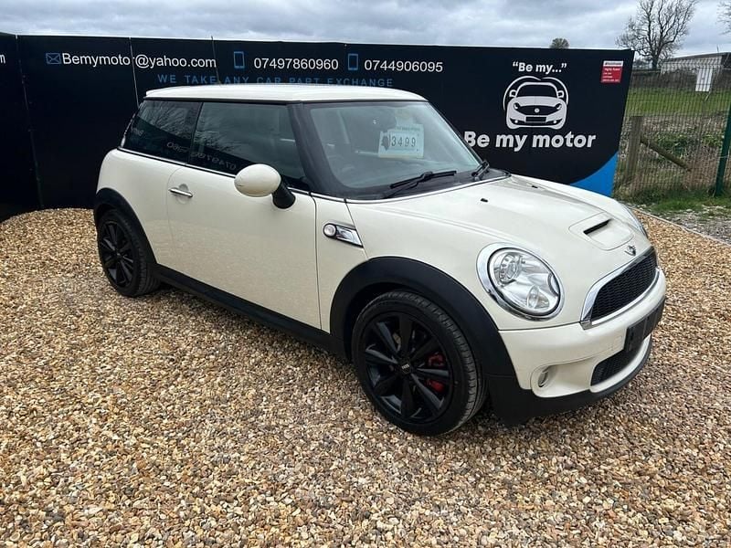 Used Mini Cooper S Hatch 2008 White Hatchback