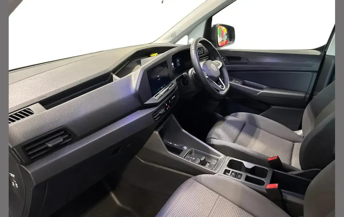 Used VW Caddy Pro 120 HP (88 kW) 2025 Grey MPV
