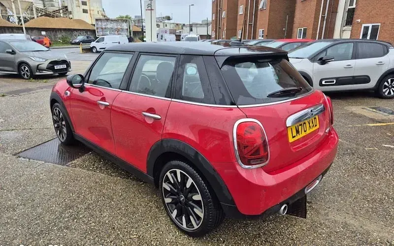 Used Mini Cooper Exclusive 136 HP (100 kW) 2020 Red Hatchback