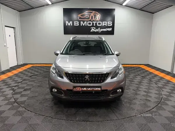 Begagnad Peugeot 2008 Signature Sky 2019 Grå SUV