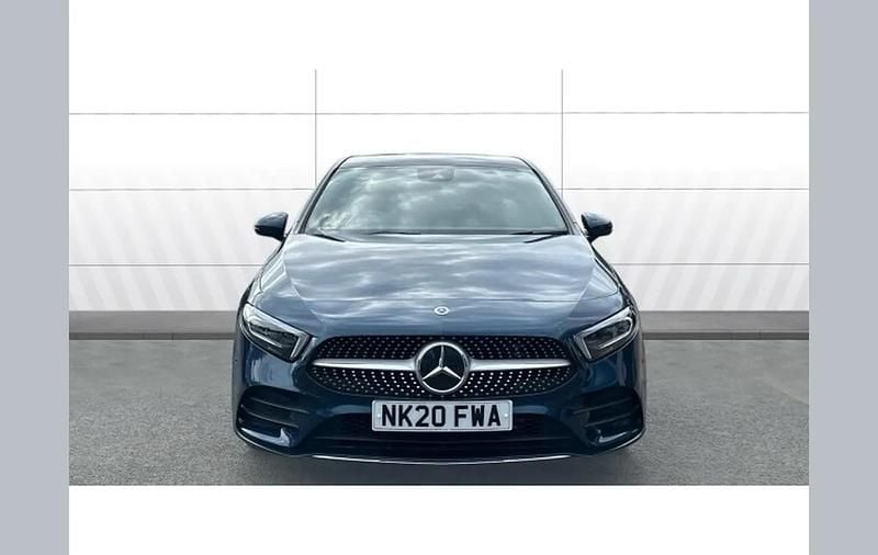 Used Mercedes A180 Executive 136 HP (100 kW) 2020 Blue Hatchback