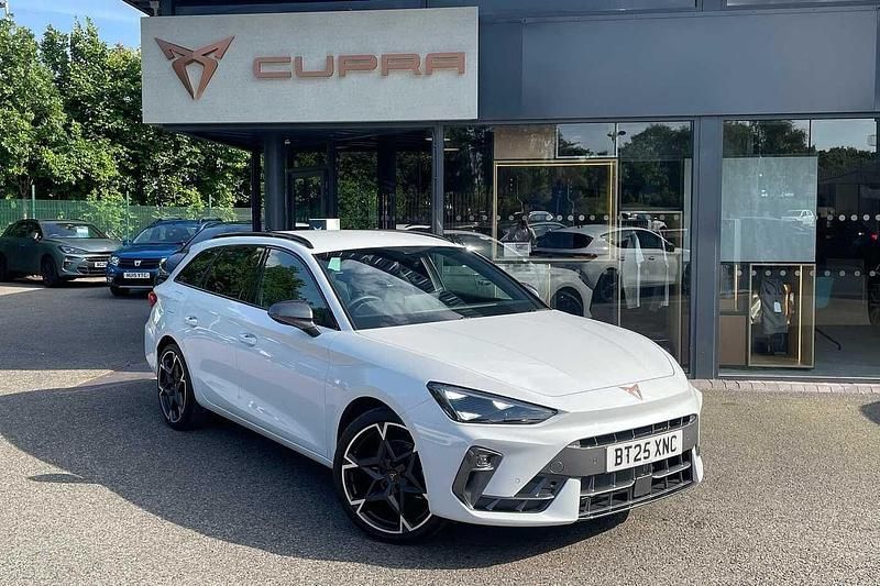 Glacial white New 2025 Cupra Leon Estate | £29,990 (Good price) - Image 1/4