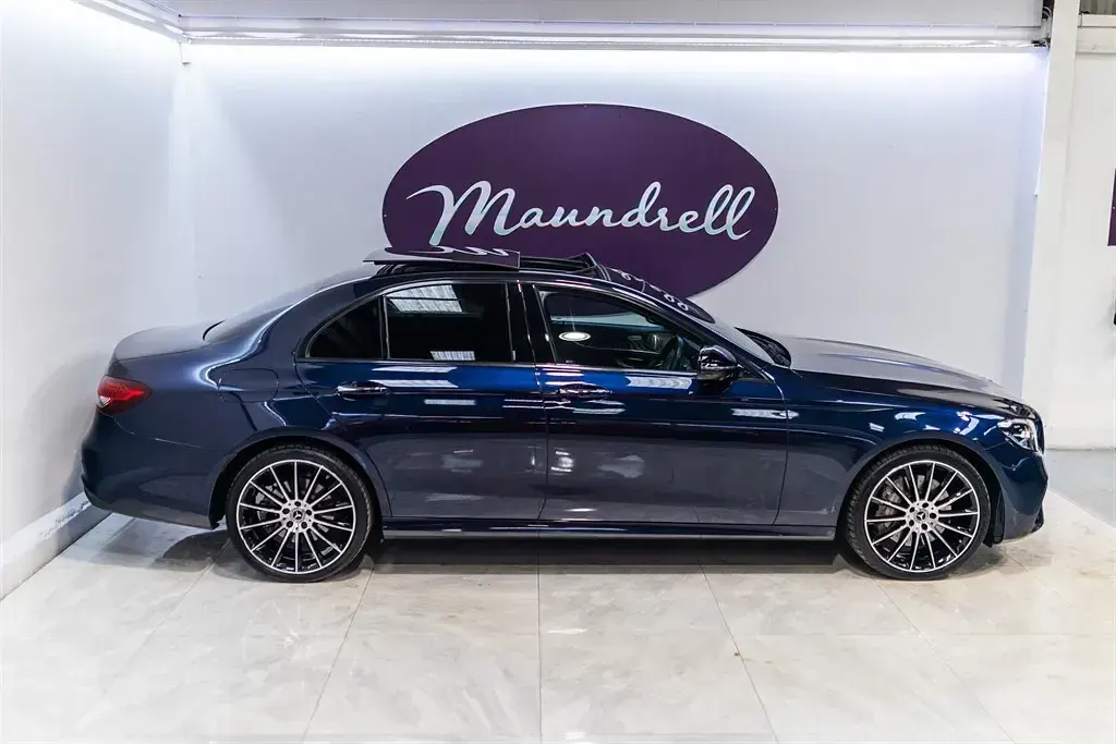 Used Mercedes E400 AMG line 2022 Blue Sedan
