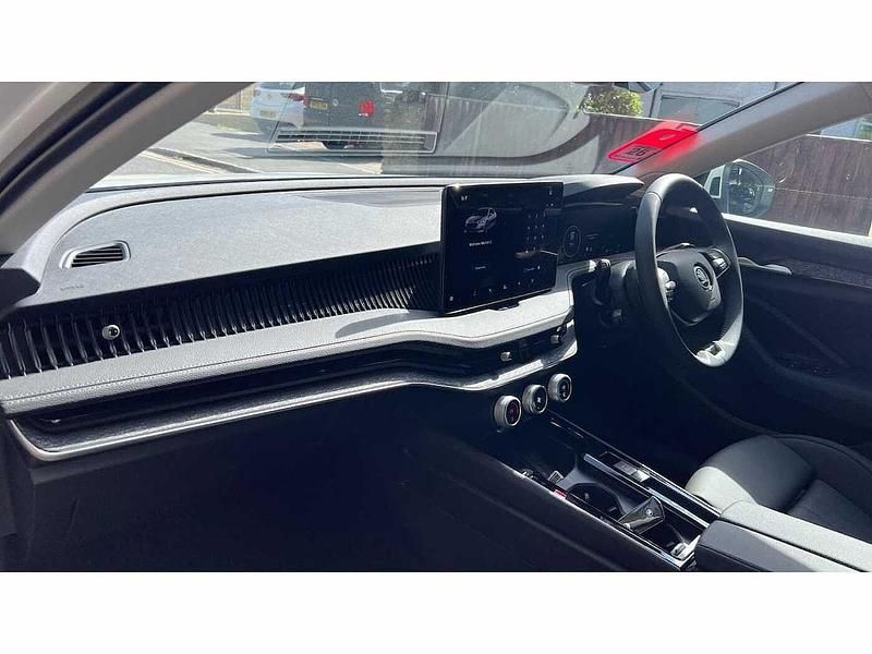 Used Skoda Superb SE L 150 HP (110 kW) 2025 Pure white  Hatchback