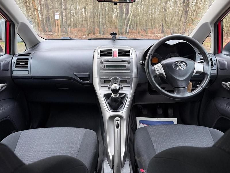 Used Toyota Auris 2009 Red Hatchback