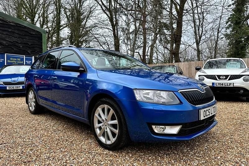 Used Skoda Octavia Elegance 2015 Blue Hatchback