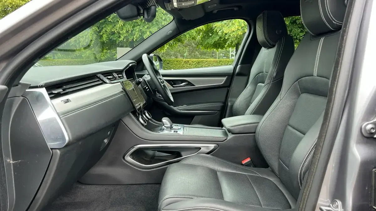Used Jaguar F-Pace R-Dynamic 204 HP (150 kW) 2023 Grey SUV