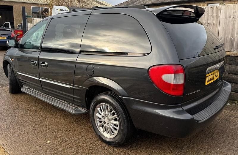 Used Chrysler Grand Voyager Limited 2002 Grey MPV