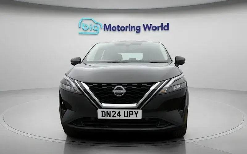 Used Nissan Qashqai Acenta Premium 140 HP (102 kW) 2023 Black SUV