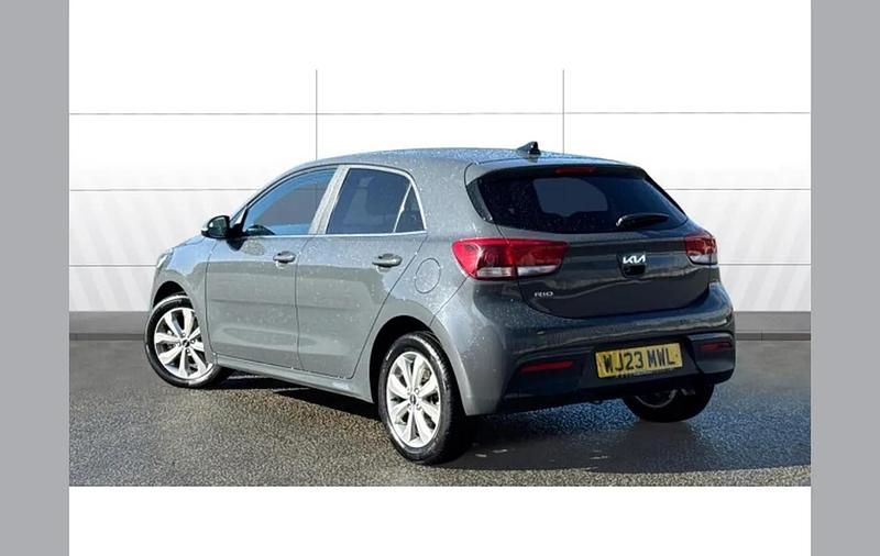 Used Kia Rio 118 HP (86 kW) 2023 Grey Hatchback
