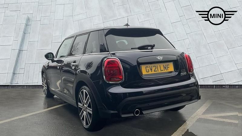 Used Mini Cooper Exclusive 136 HP (100 kW) 2021 Black Hatchback