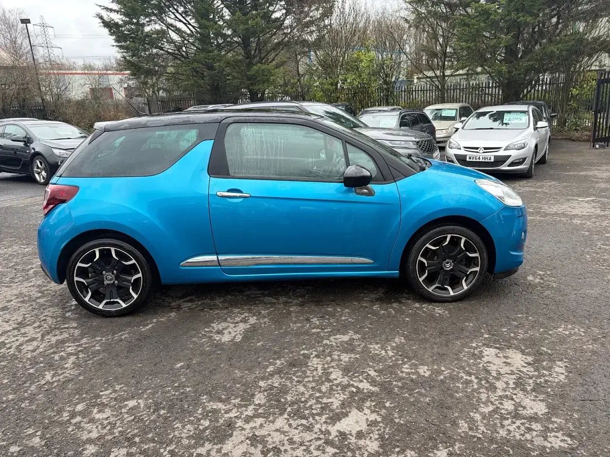 Used Citroën DS3 120 HP (88 kW) 2013 Blue Hatchback