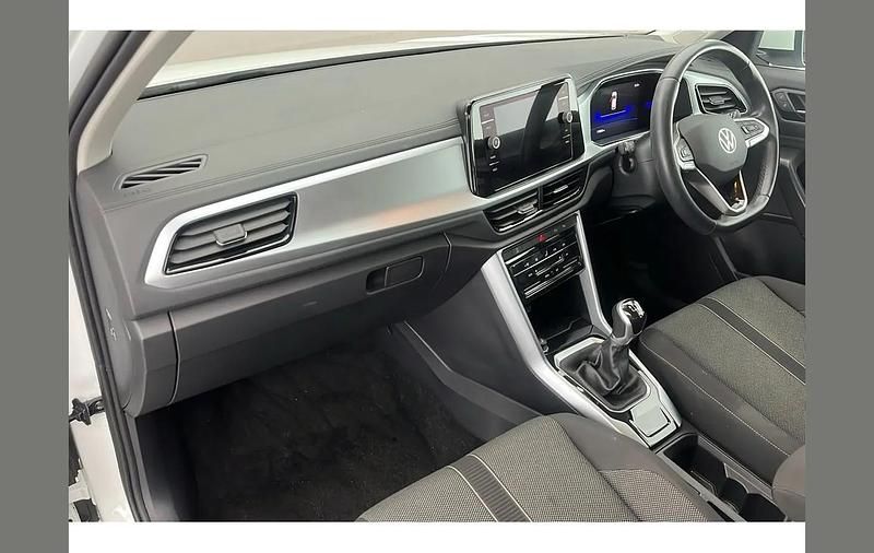 Used VW T-Roc Life 150 HP (110 kW) 2022 White SUV