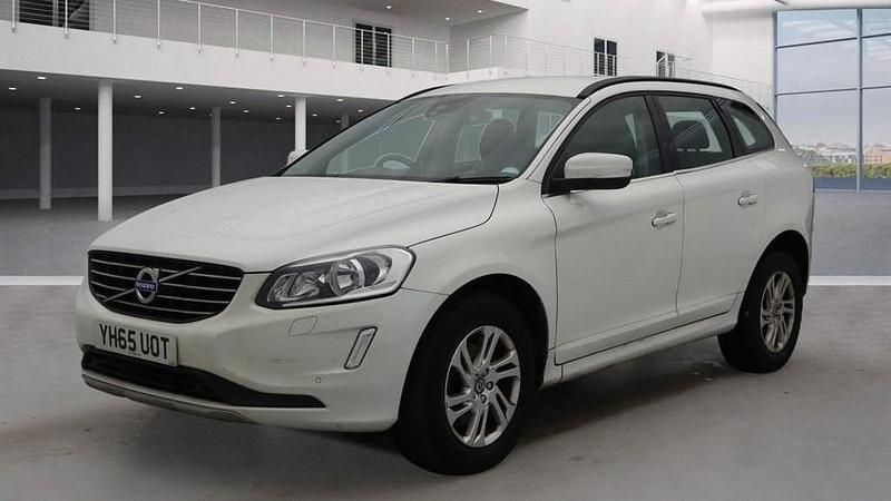 Used Volvo XC60 SE 190 HP (139 kW) 2015 White SUV