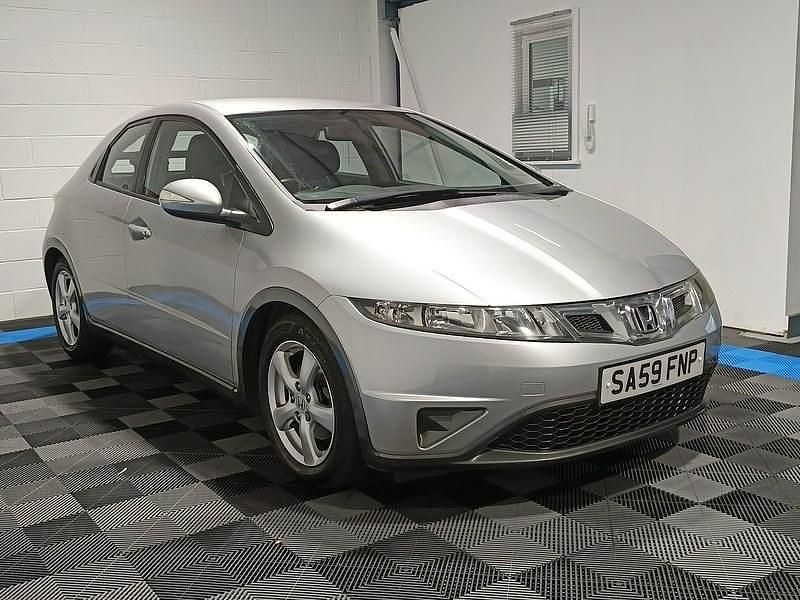 Used Honda Civic SE 2009 Silver Hatchback