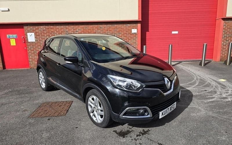 Usado Renault Captur Dynamique 90 HP (66 kW) 2016 Preto SUV