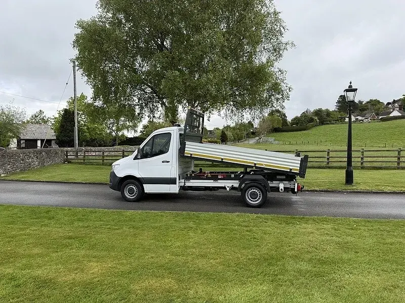 Used Mercedes Sprinter 160 HP (117 kW) 2021 White Van