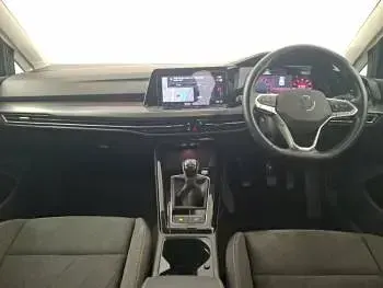 Begagnad VW Golf VIII Edition 150 HK (110 kW) 2023 Blå Halvkombi