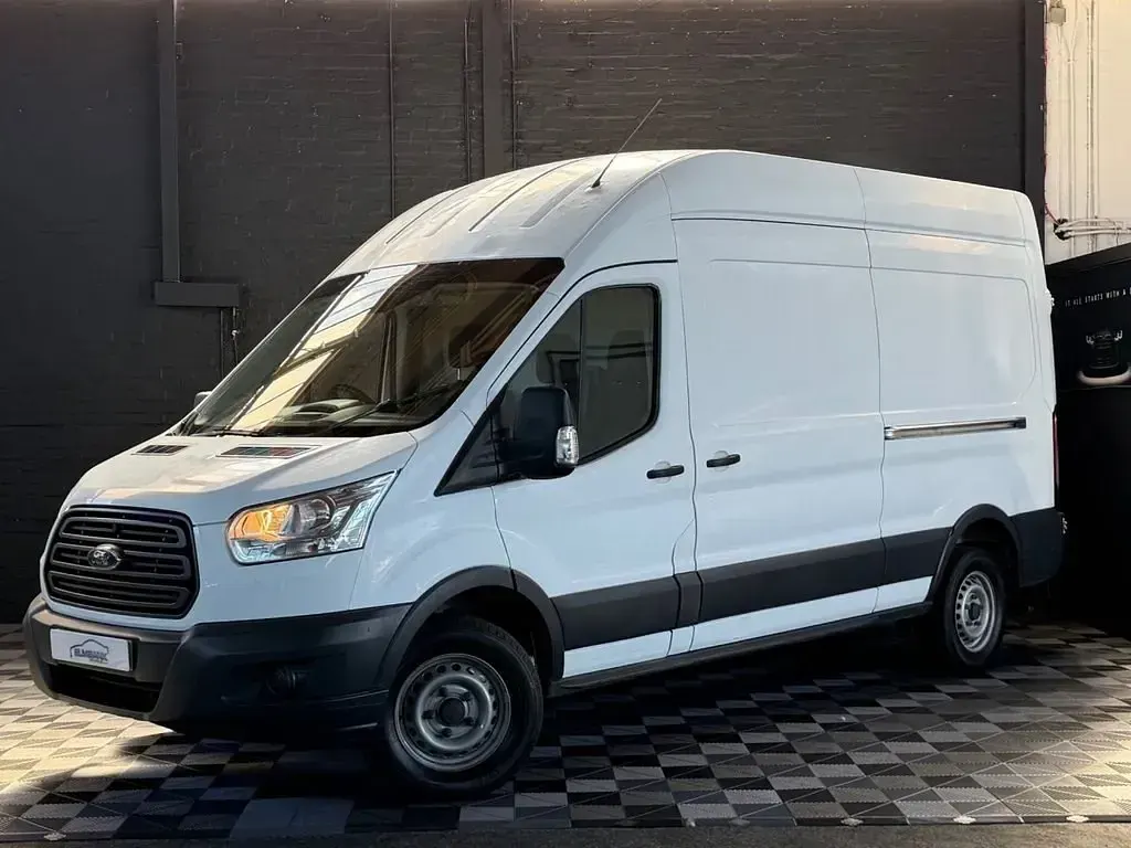 Usado Ford Transit 125 CV (91 kW) 2015 Blanco Van