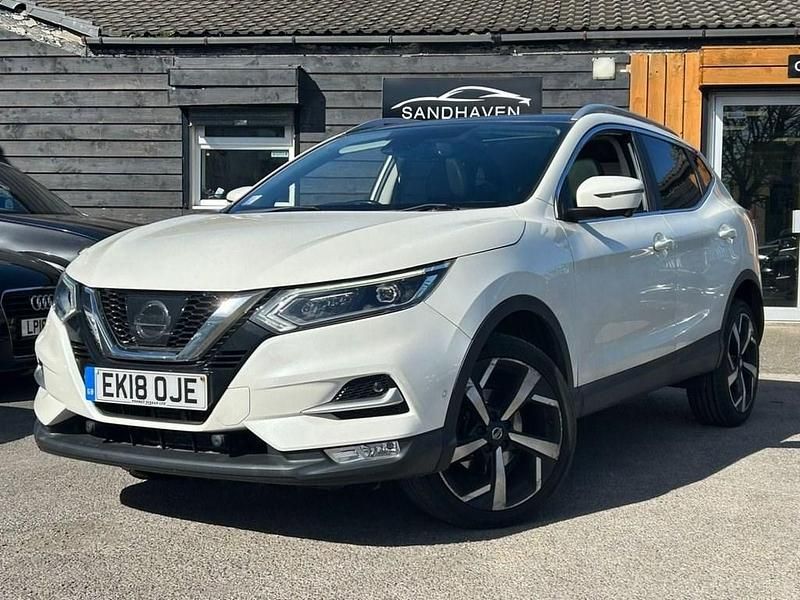 Used Nissan Qashqai Tekna 115 HP (84 kW) 2018 White SUV