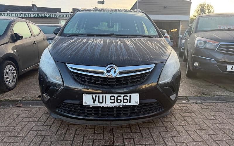 Used Vauxhall Zafira Tourer SRi 140 HP (102 kW) 2016 Black MPV