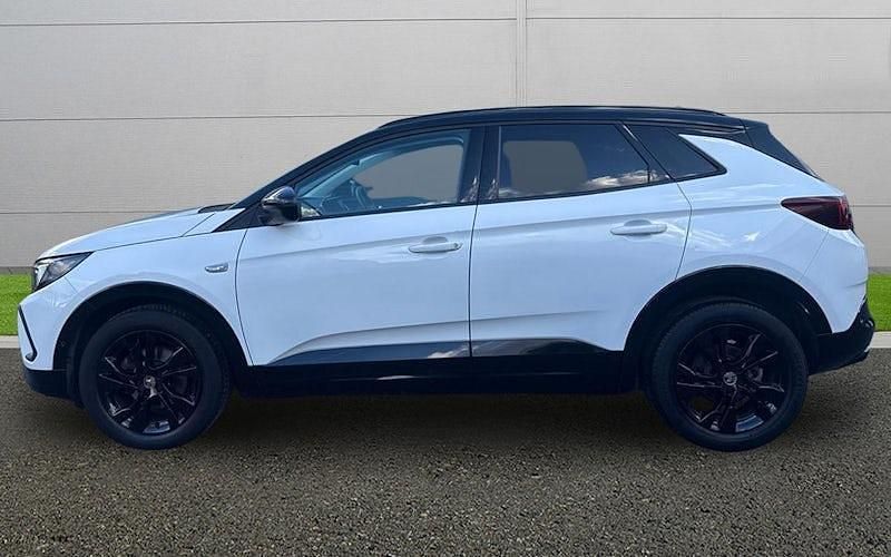 Used Vauxhall Grandland X GS Line 131 HP (96 kW) 2022 White SUV