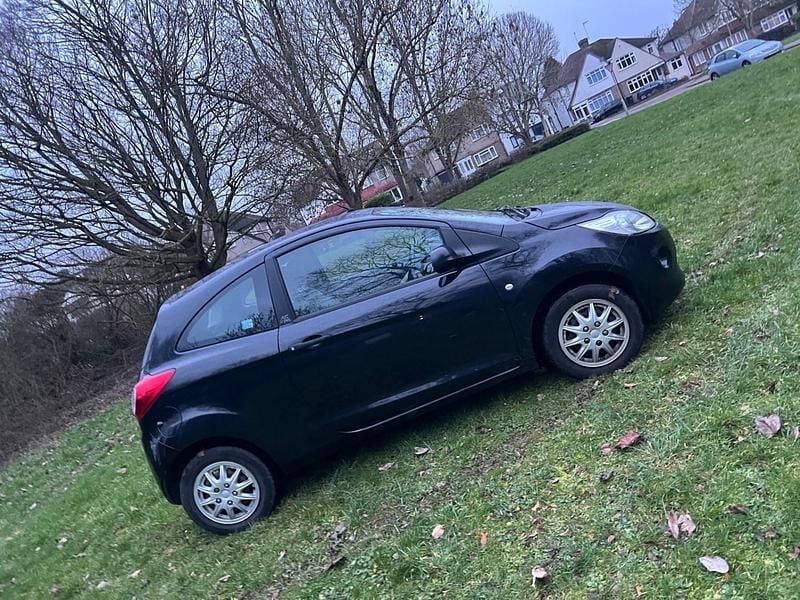 Usado Ford Ka Studio 69 HP (50 kW) 2012 Preto Citadino
