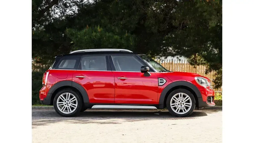 Used Mini Cooper Countryman Exclusive 136 HP (100 kW) 2019 Red SUV