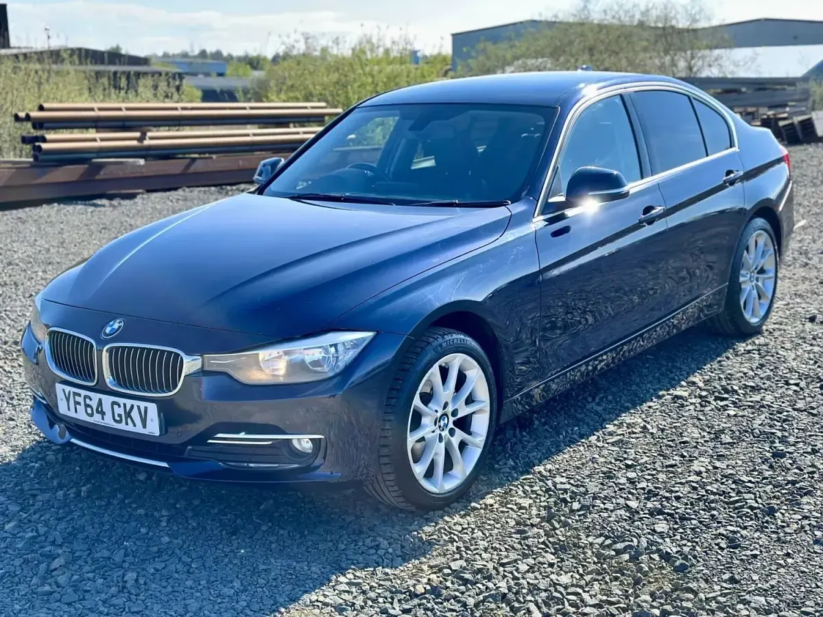 Begagnad BMW 320 Luxury Line 2014 Blå Sedan