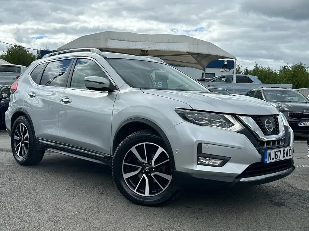 Used Nissan X-Trail Tekna 130 HP (95 kW) 2017 Silver SUV