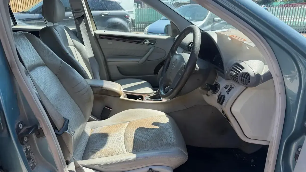 Used Mercedes C240 Elegance 2002 Blue Sedan