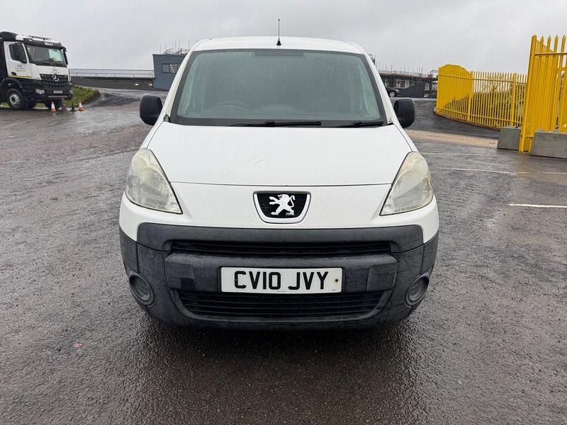 Used Peugeot Partner S 2010 White MPV