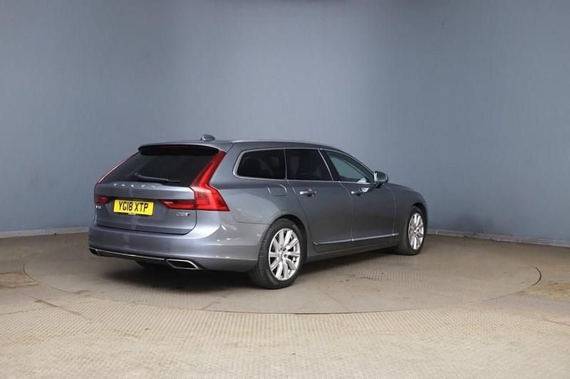 Used Volvo V90 Inscription 235 HP (172 kW) 2018 Grey Estate