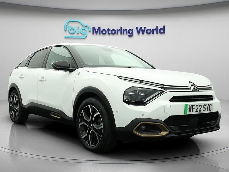 White Used 2022 Citroën e-C4 Hatchback | £12,600 (Fair price) - Image 1/4