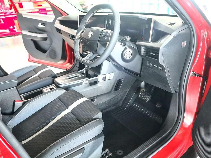 New Vauxhall Frontera 2025 Canyon orange SUV