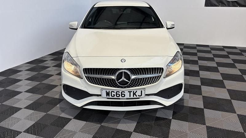 Used Mercedes A160 AMG line 2016 White Hatchback