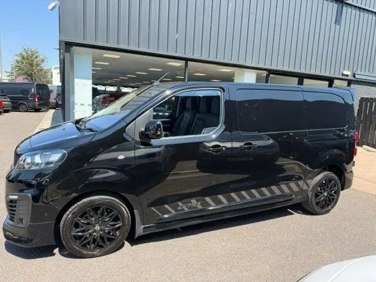 Used Fiat Scudo 145 HP (106 kW) 2024 Black Van