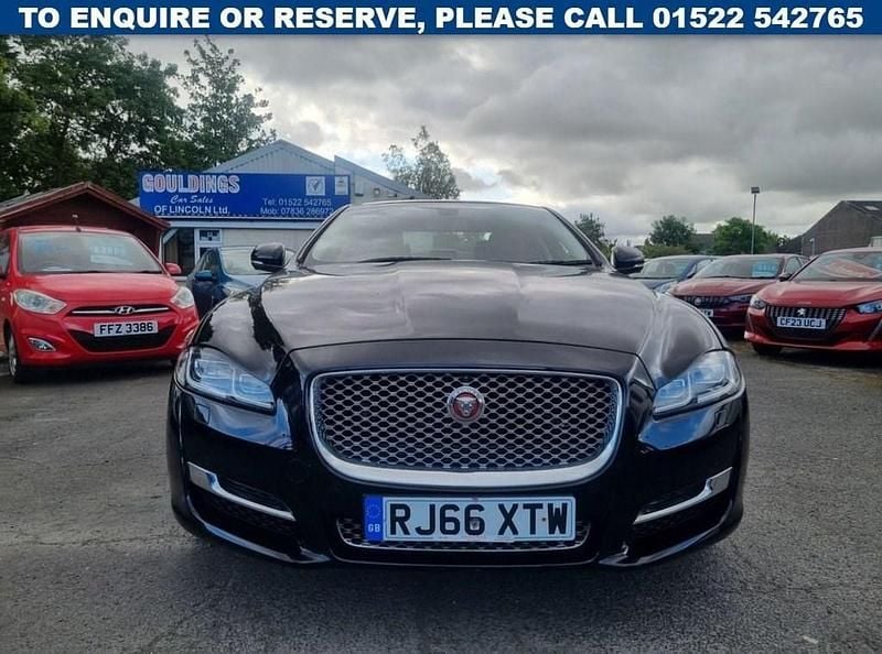 Used Jaguar XJ Premium Luxury 300 HP (220 kW) 2016 Black Sedan